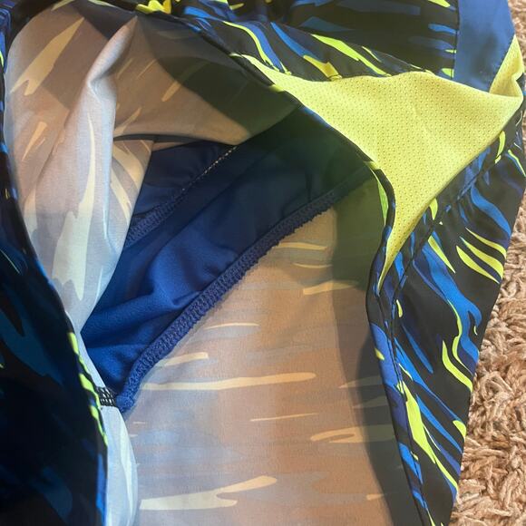 Under Armour Black / Blue Athletic Shorts Size Small - Picture 4 of 7